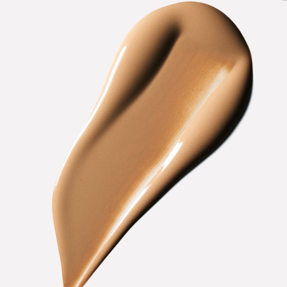 MAC STUDIO RADIANCE FACE & BODY FOUNDATION - Picture 6 of 8